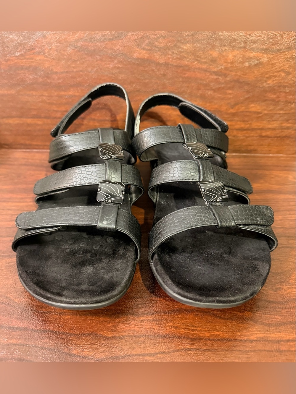 Vionic Women’s Sandals Black Strappy Comfort Slip On With Orthaheel Tech Size 11 - Picture 2 of 9